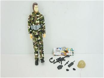 Солдат в камуфляжной форме №03168-2 с аксессуарами/пакет/32*15*5